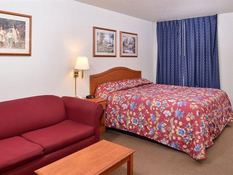 Americas Best Value Inn Smackover Buitenkant foto