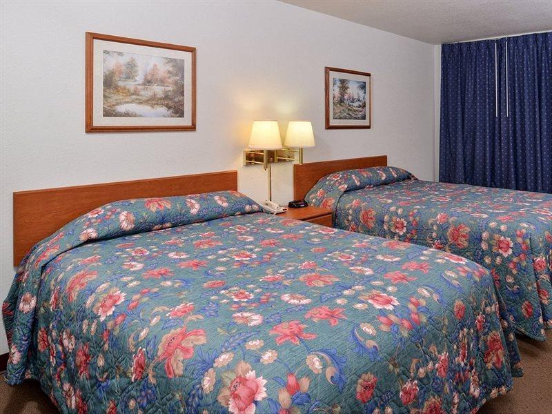 Americas Best Value Inn Smackover Buitenkant foto